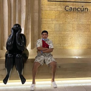 Meet your Posher, Roberto